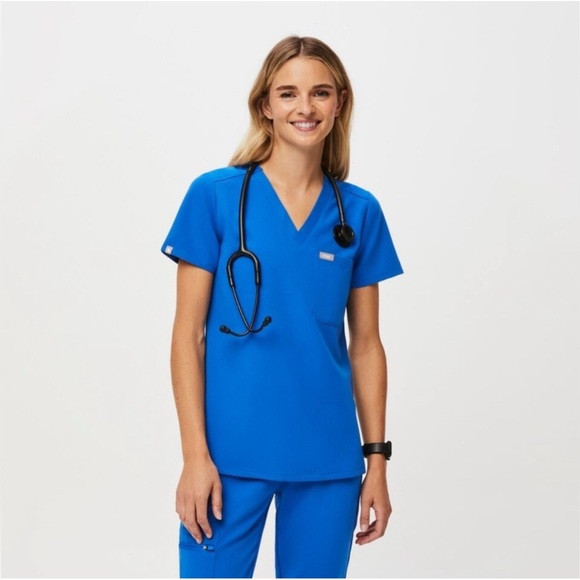 Figs Catarina One-Pocket Scrub Top™ (Size L) - Picture 1 of 11